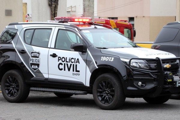 Casal estrangeiro é encontrado morto em apartamento de luxo