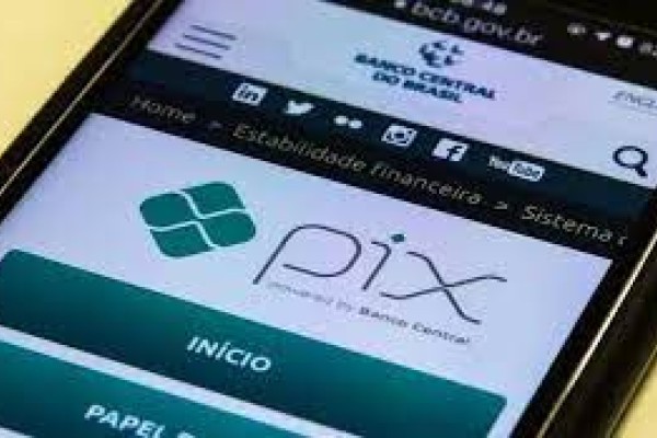 Desmentida a criação de cobranças de taxas no Pix