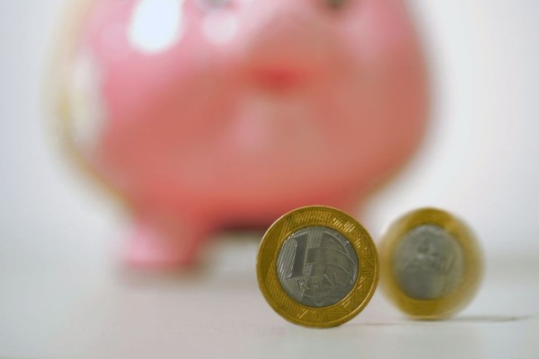 Poupança valoriza 7,9% no ano e tem o melhor desempenho desde 2016