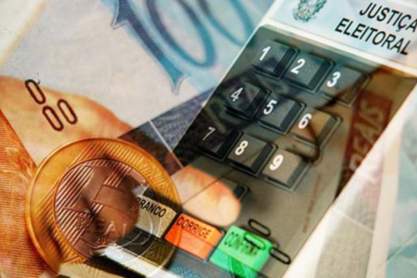Eleitor tem a possibilidade de fiscalizar as arrecadações e os gastos dos candidatos e partidos políticos