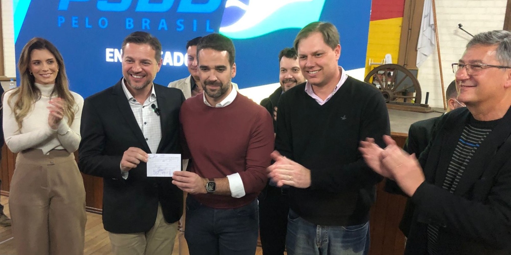 Cerimônia também contou com o presidente estadual da legenda, deputado federal Lucas Redecker. Cerimônia também contou com o presidente estadual da legenda, deputado federal Lucas Redecker.