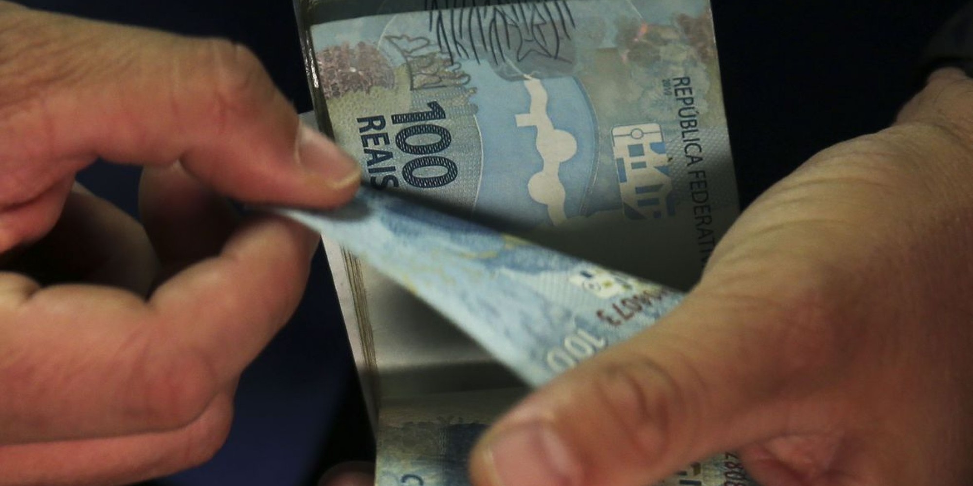 Valor mínimo para cada família é R$ 400 Valor mínimo para cada família é R$ 400
