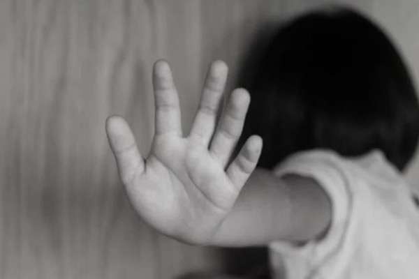 Diretora de creche é afastada em Roca Sales após denúncia de agressão a criança