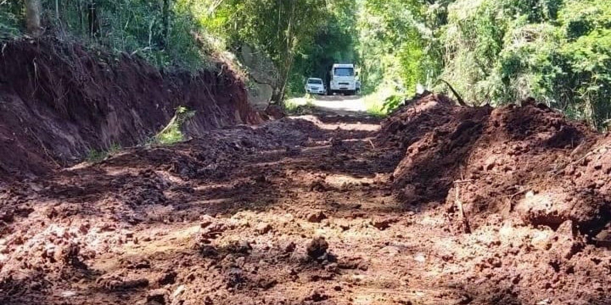 Atualizações das estradas no interior do município de Roca Sales nesta segunda-feira (27). Confira: