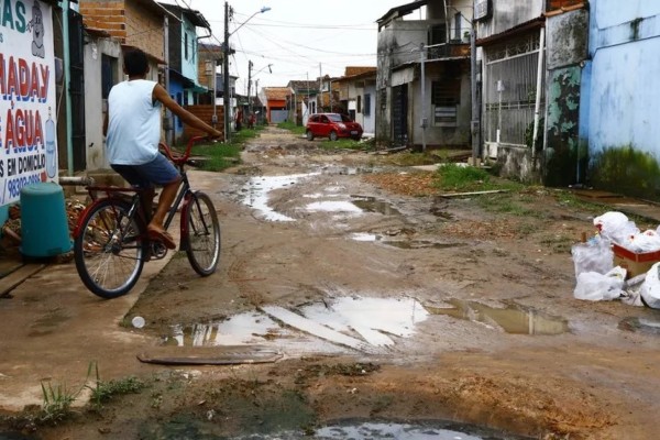 33 milhões de brasileiros ainda vivem sem acesso à água tratada