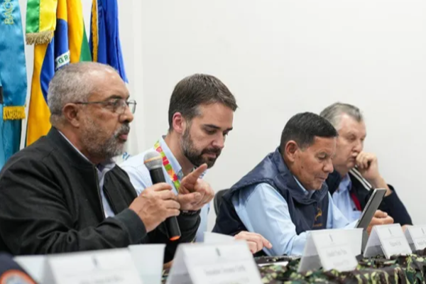 Senadores estarão em Lajeado, Roca Sales e Encantado na quinta-feira (20).