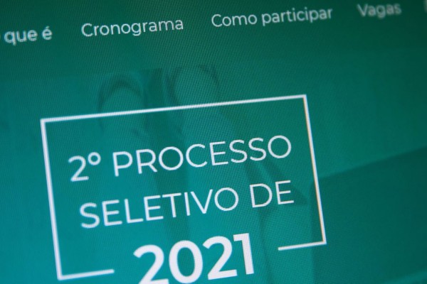 Consulta pode ser feita na internet e nas instituições de ensino
