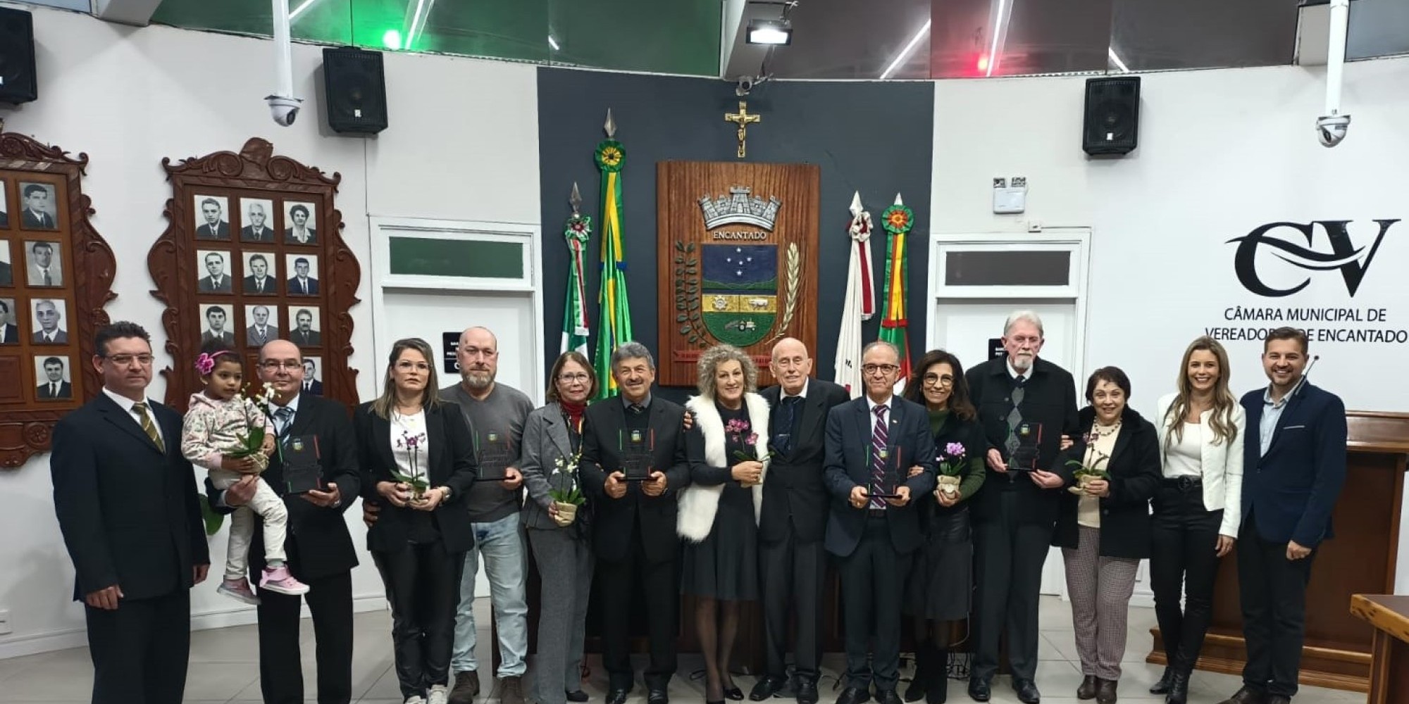 Enio Rohsig, Dolorindo Arcari, Carlos Alberto de Figueiredo Freitas, Paulo Costi, Acemar Cavalheiro Machado e Dario Hollman foram os homenageados. Enio Rohsig, Dolorindo Arcari, Carlos Alberto de Figueiredo Freitas, Paulo Costi, Acemar Cavalheiro Machado e Dario Hollman foram os homenageados.