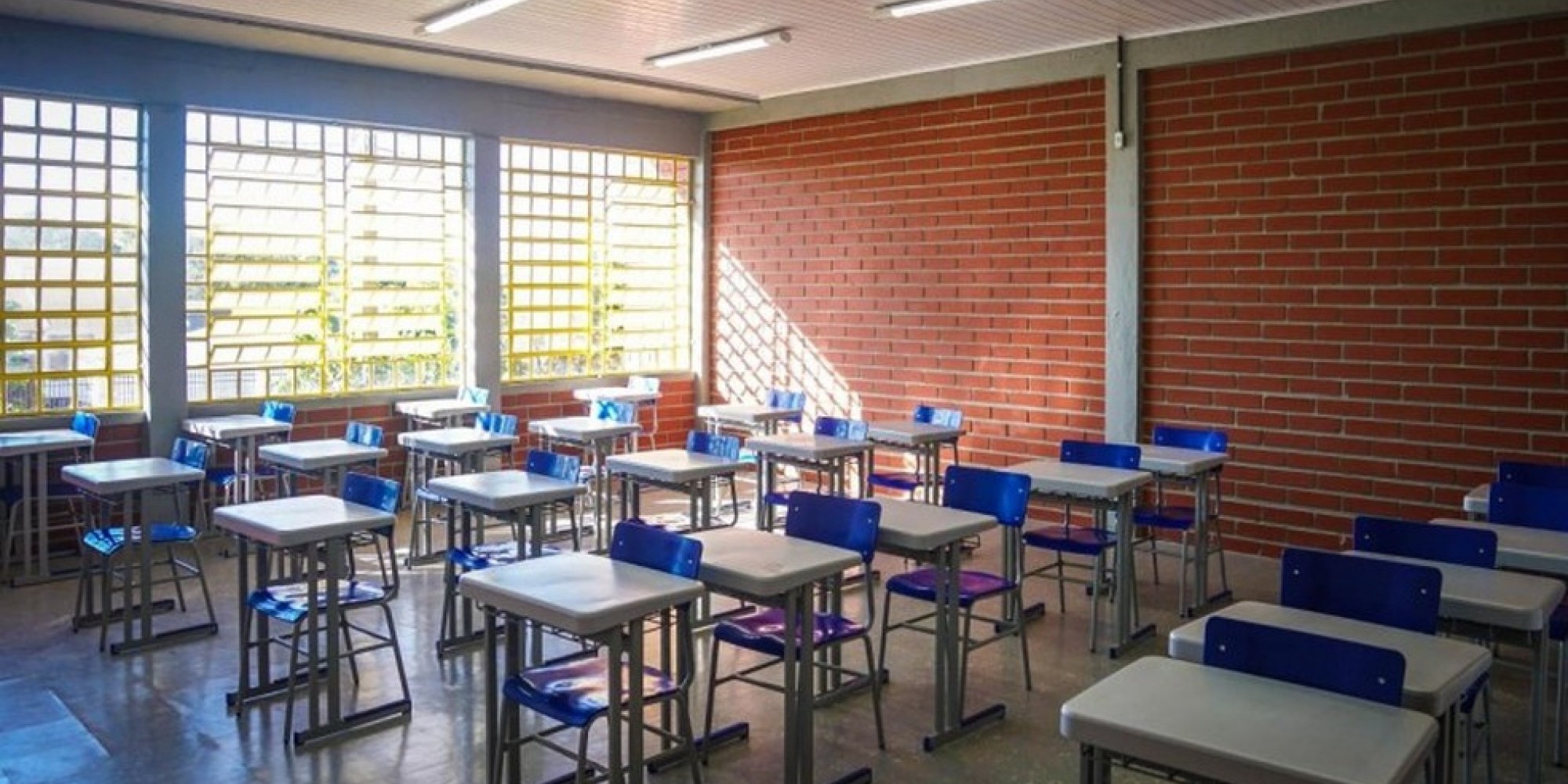Desde a metade do ano de 2020, estudos são elaborados para que o acesso à educação possa ser garantido com segurança sanitária Desde a metade do ano de 2020, estudos são elaborados para que o acesso à educação possa ser garantido com segurança sanitária