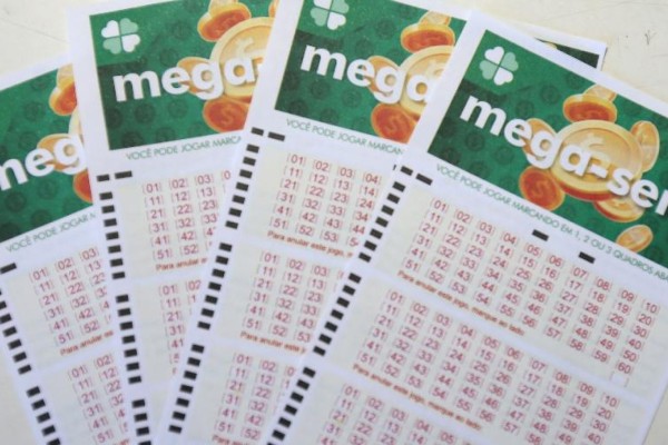 Mega-Sena acumula e prêmio vai a R$ 110 milhões