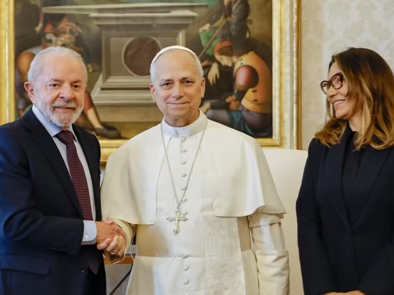 Presidente e a primeira-dama participaram de encontro privado com o novo pontífice durante viagem a Roma para eventos da FAO